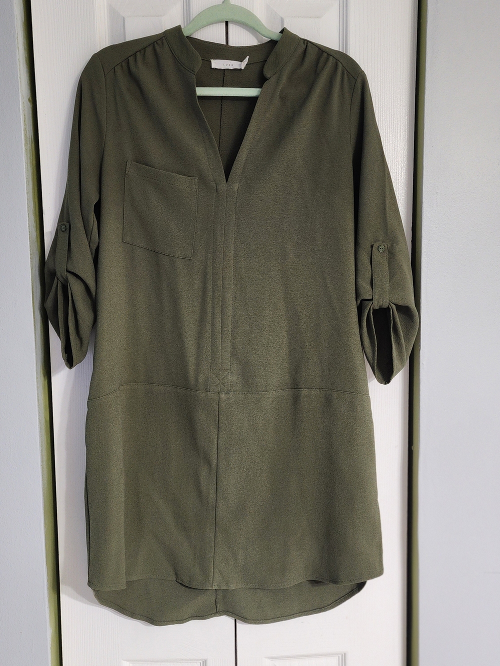 Fall Fashion Lush Olive Green Split V-Neck Roll-Tab Tunic Dress Size M